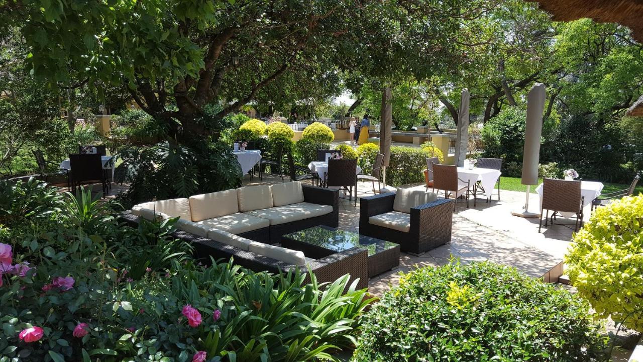Black Eagle Hotel & Spa Roodepoort Exteriör bild