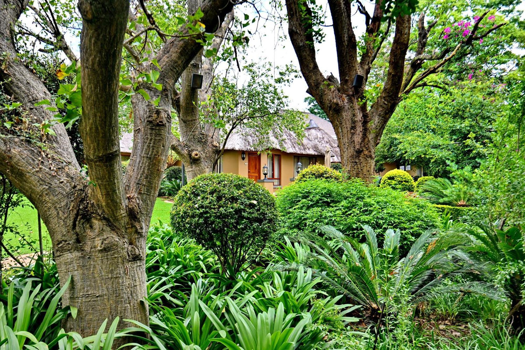 Black Eagle Hotel & Spa Roodepoort Exteriör bild