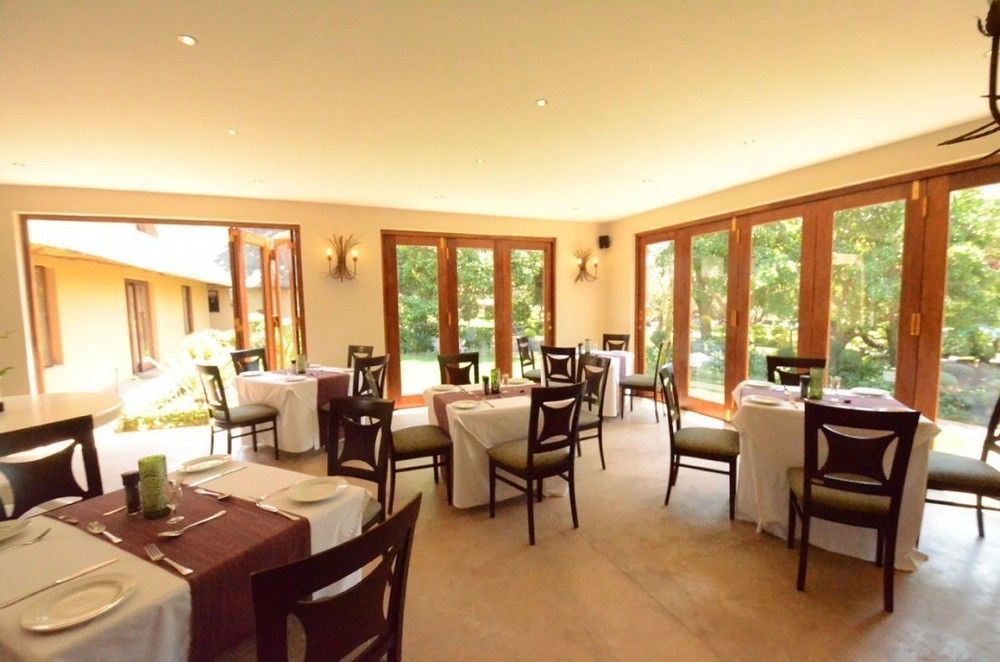 Black Eagle Hotel & Spa Roodepoort Exteriör bild